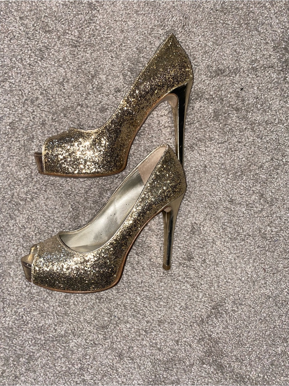 Women’s Gold Glitter Peep-Toe High Heels